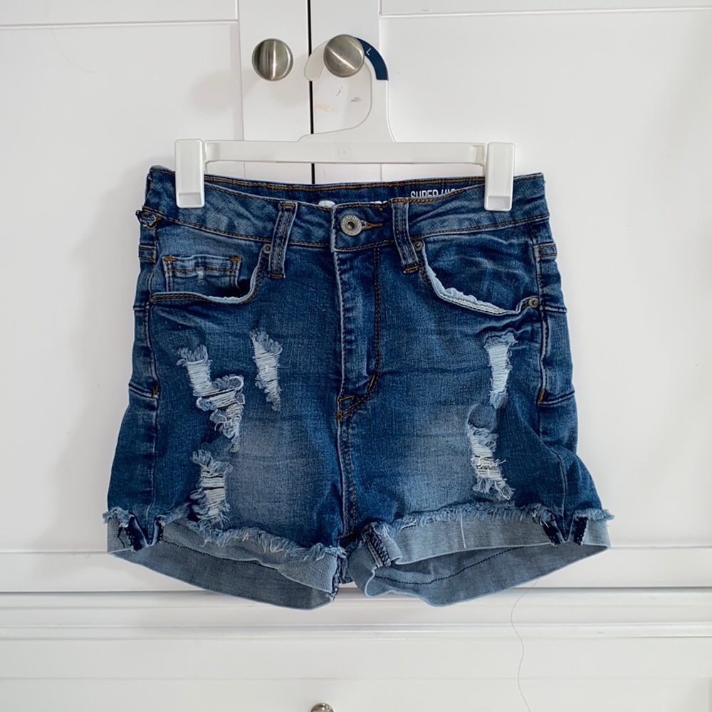 SONG. High Rise Jean Shorts ~ Size 1/25